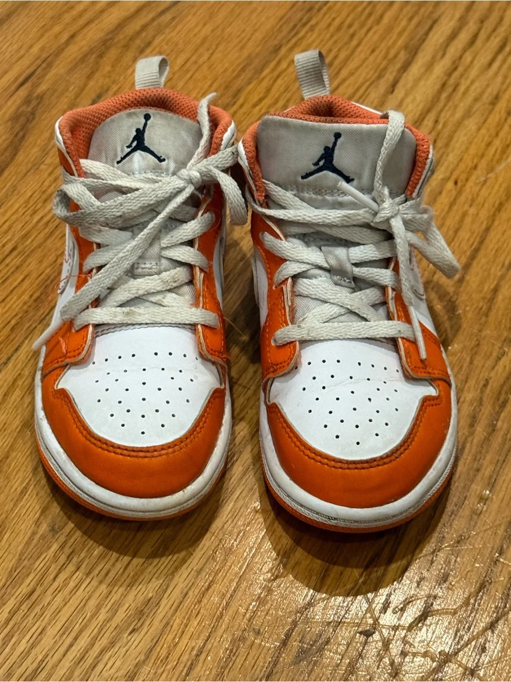 Nike Air Jordan 1 Mid SE 